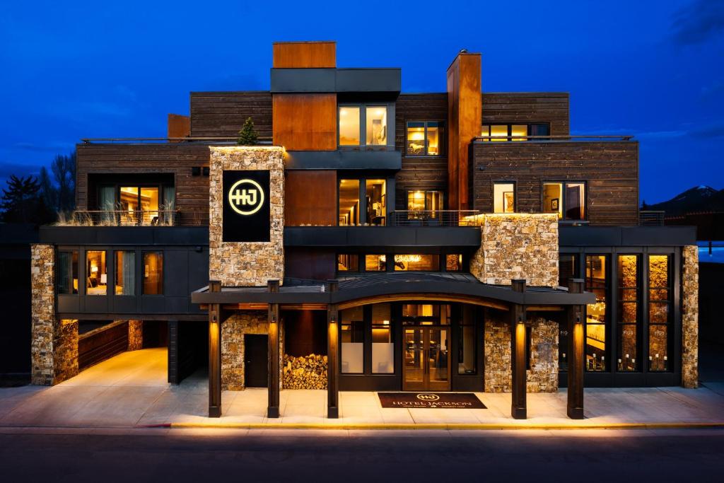Boutique Hotel vs Luxury Hotel: Finding the Best Hotels in Jackson Hole
