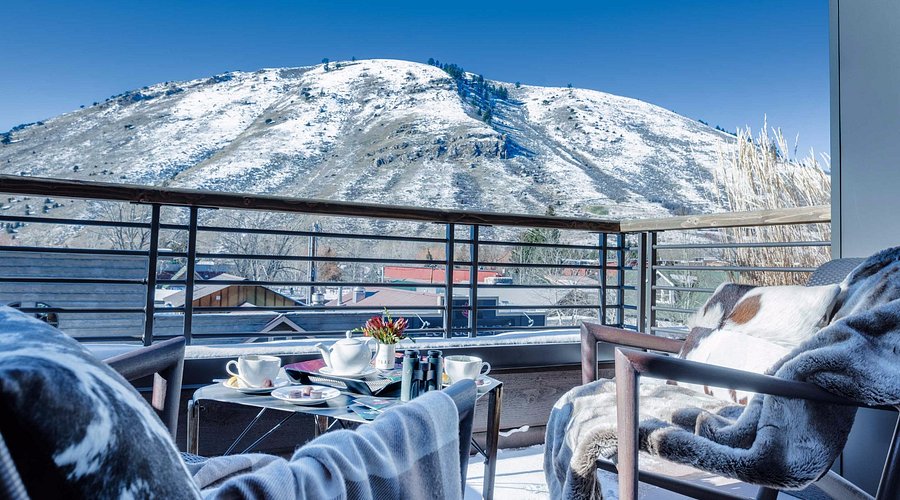 Solo Traveling to Jackson Hole | Safe, Stylish & Surprisingly Luxurious