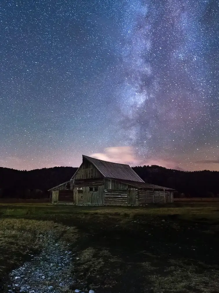 Milky way over grand teton national park